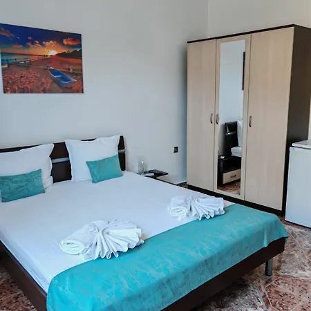 Casa de hóspedes пиргос